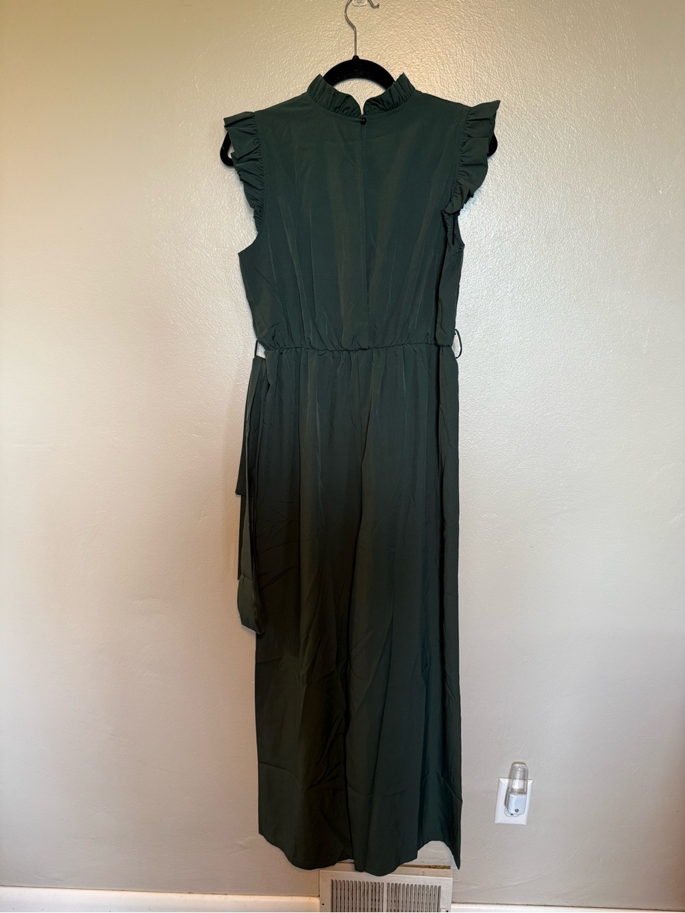 SHEIN Forest Green Ruffle-Sleeve pants jumper